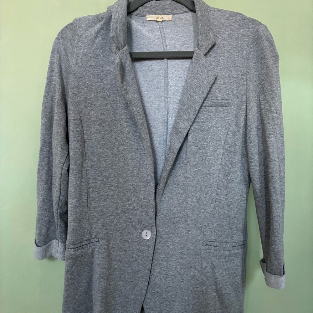 Le Lis Light Gray Knit Top